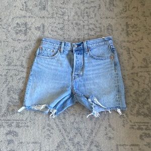 levi shorts